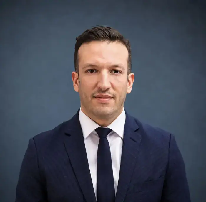 Rachid Aissaoui, Co-founder · Senior Business Advisor at Square Zone